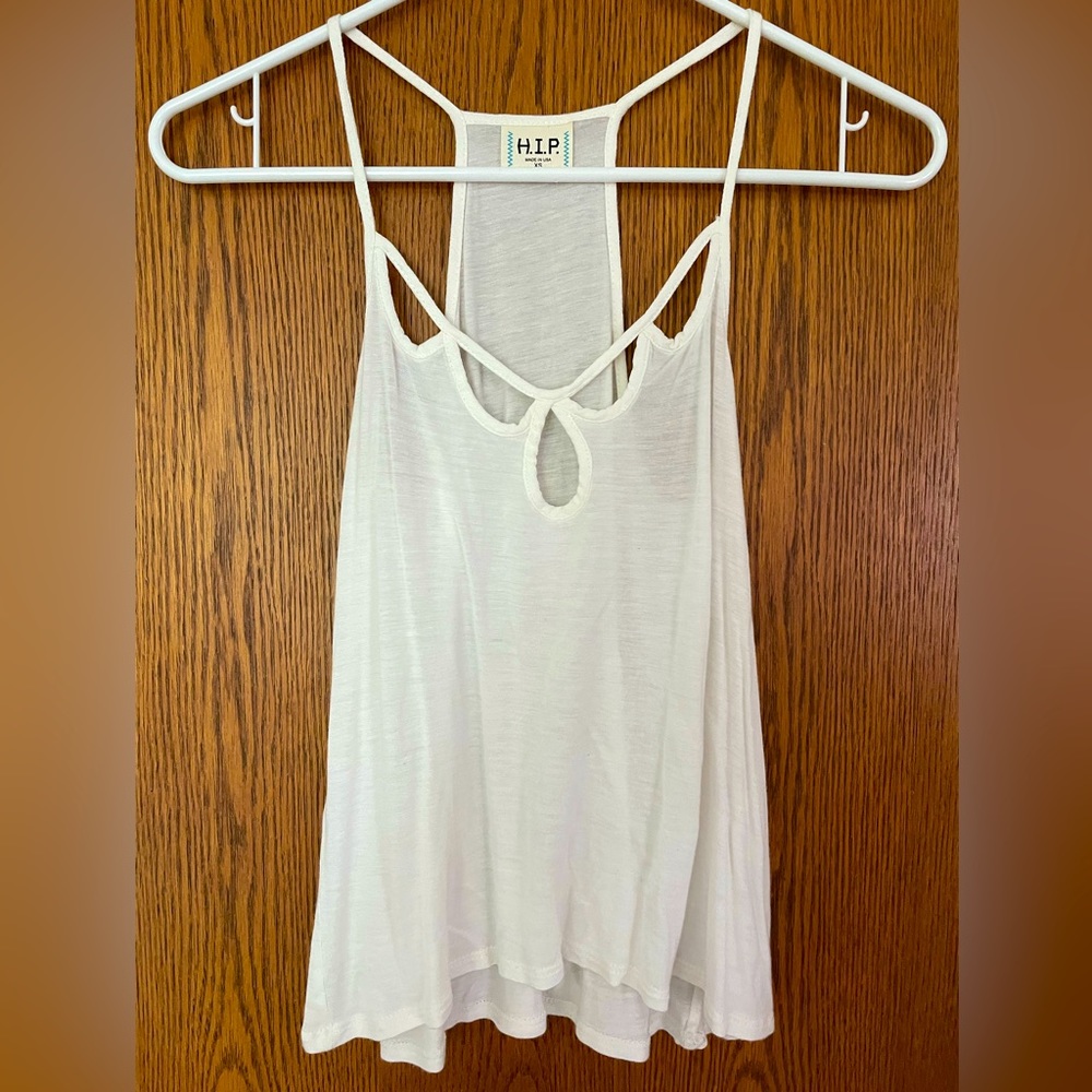 🌻H.I.P. white flowy tank top (Tilly’s)